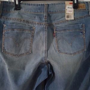 Levis Bermuda jean shorts